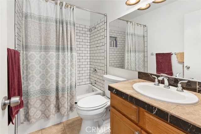 MLS #OC25231939 image #21