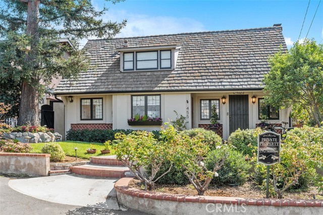 MLS #OC25231945 image #0