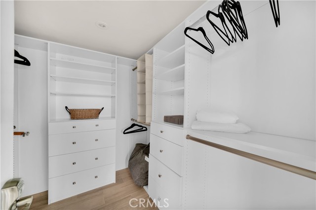 MLS #OC25231955 img 23