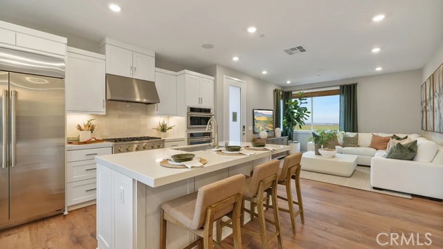 MLS #OC25232024 image #0