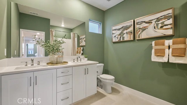 MLS #OC25232024 image #12