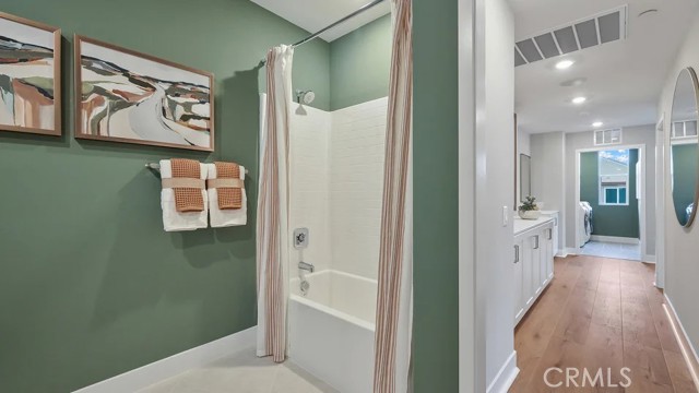 MLS #OC25232024 image #13