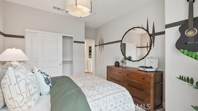 MLS #OC25232024 image #15