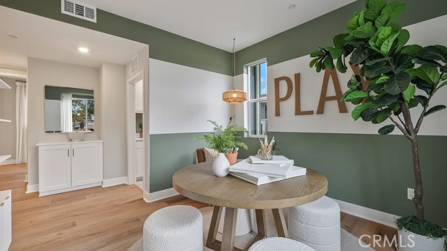 MLS #OC25232024 image #17