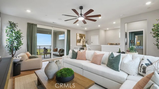 MLS #OC25232024 image #19