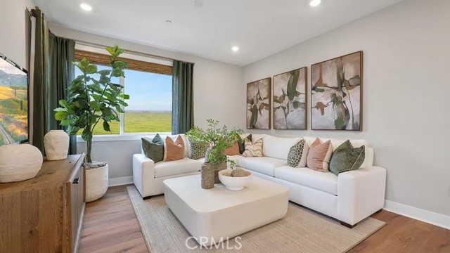 MLS #OC25232024 image #2