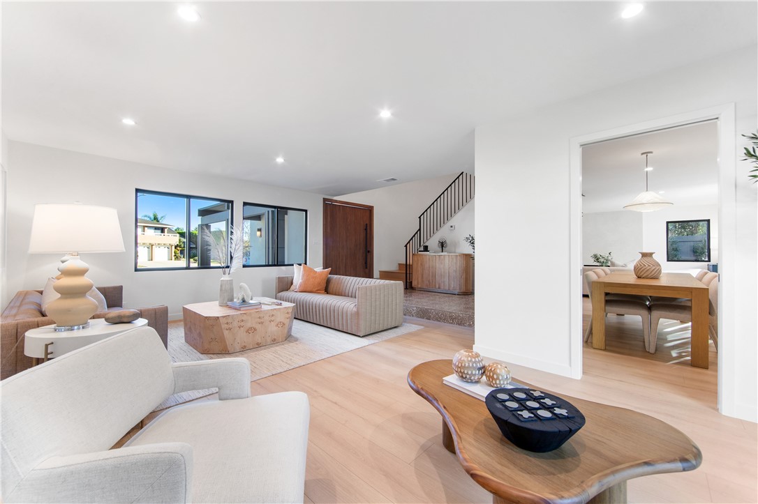 MLS #OC25232077 image #10