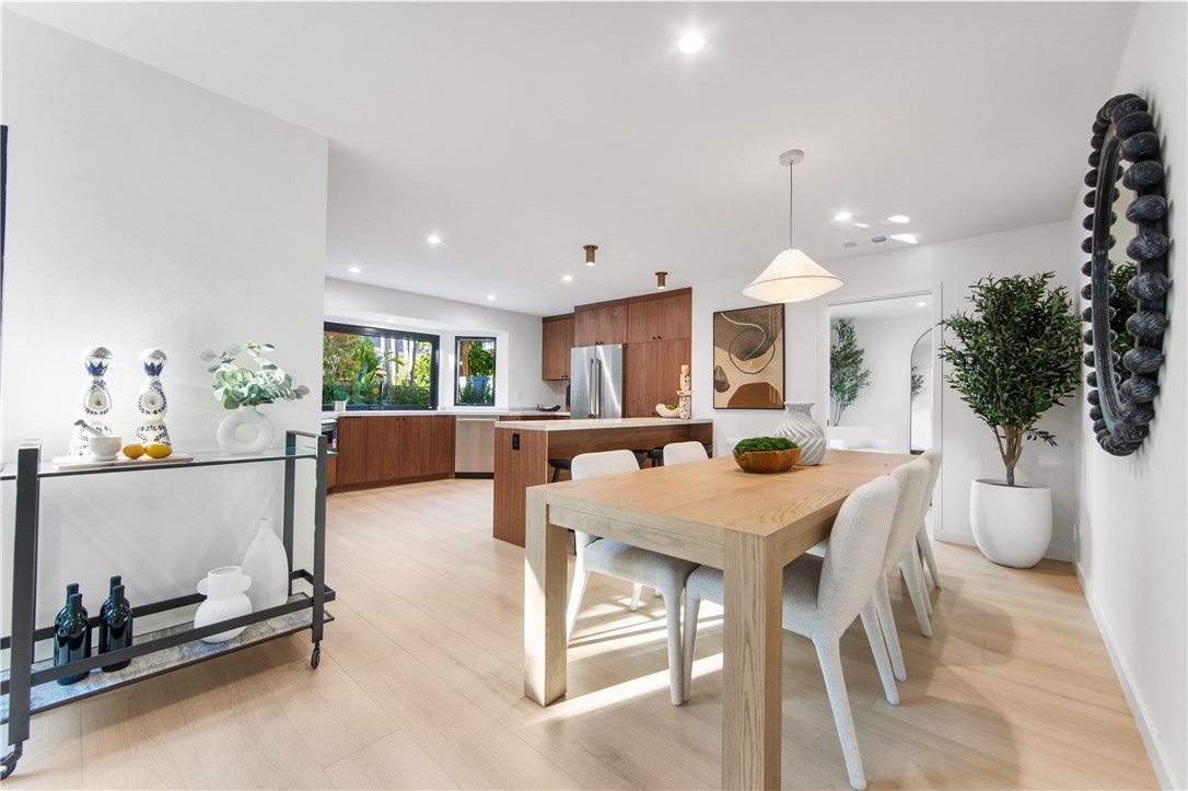 MLS #OC25232077 image #14