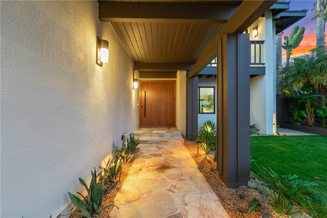 MLS #OC25232077 image #2