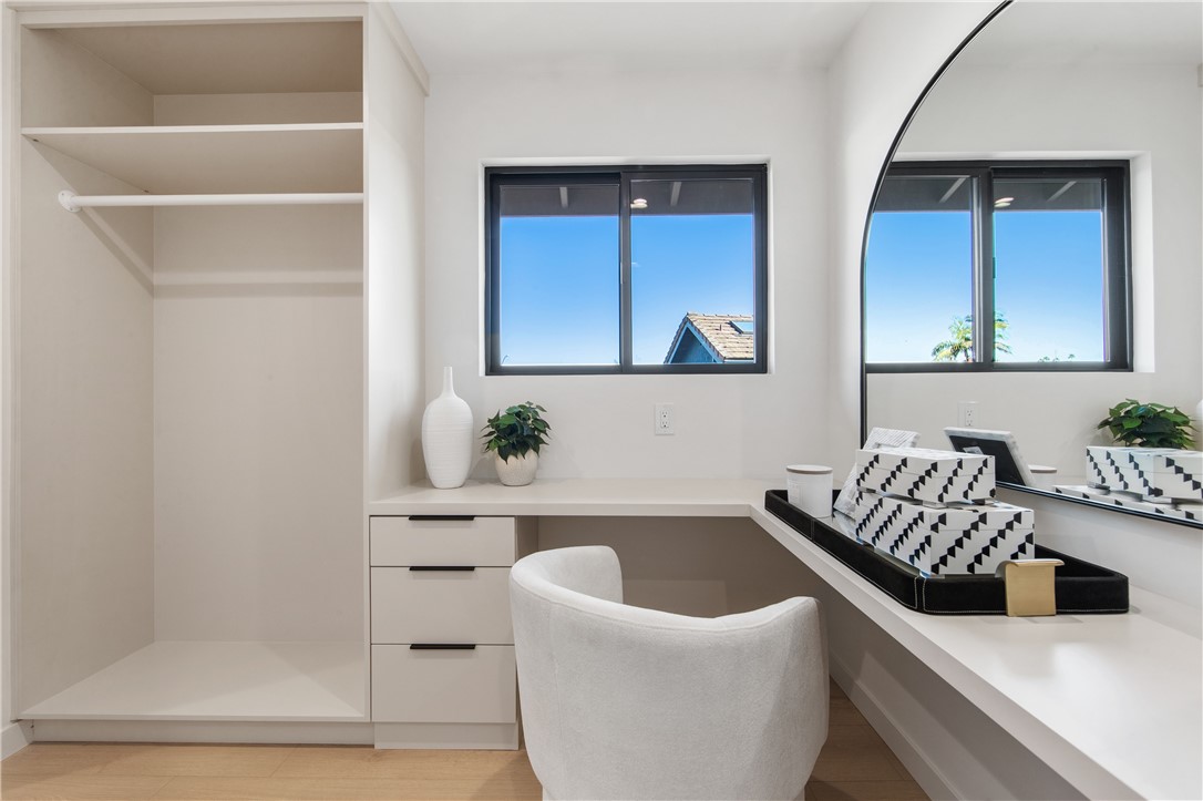 MLS #OC25232077 image #39