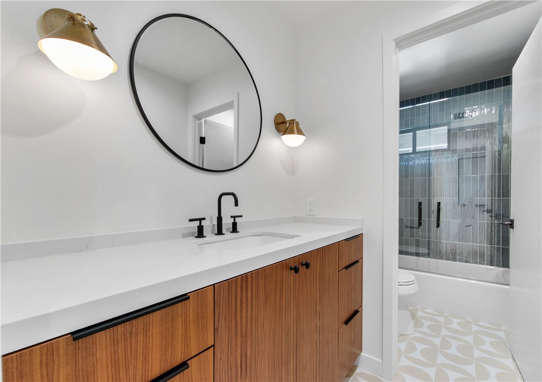 MLS #OC25232077 image #43