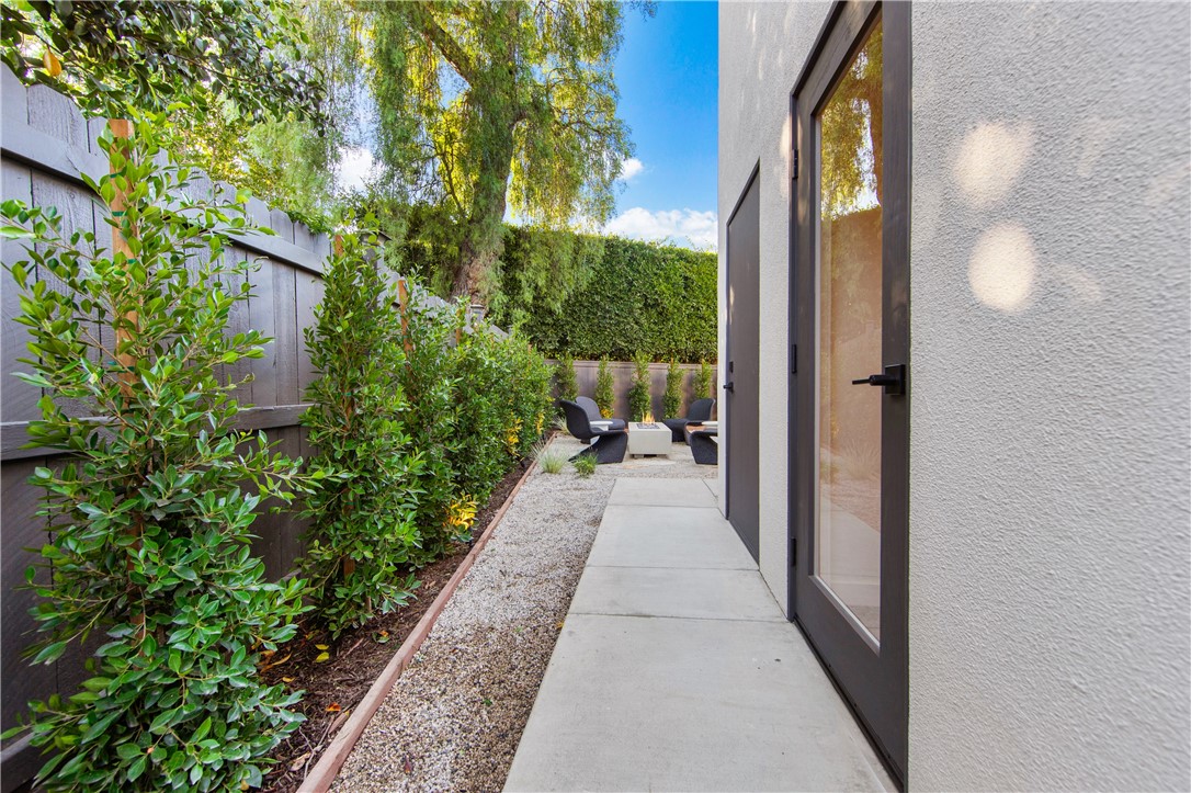 MLS #OC25232077 image #54