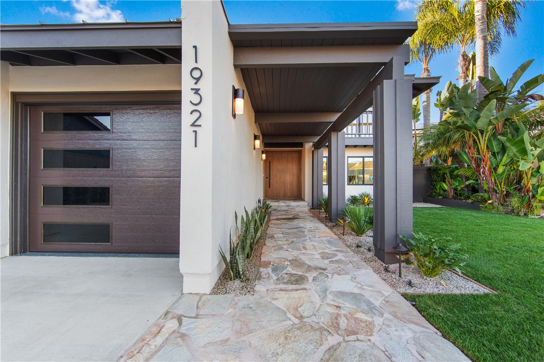 MLS #OC25232077 image #6