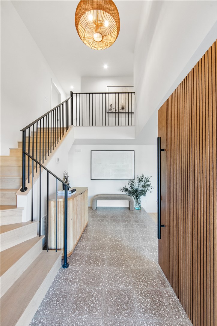 MLS #OC25232077 image #7