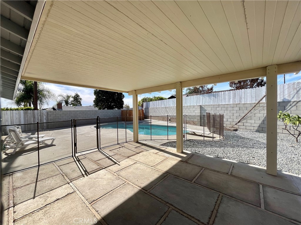 MLS #OC25232084 image #12