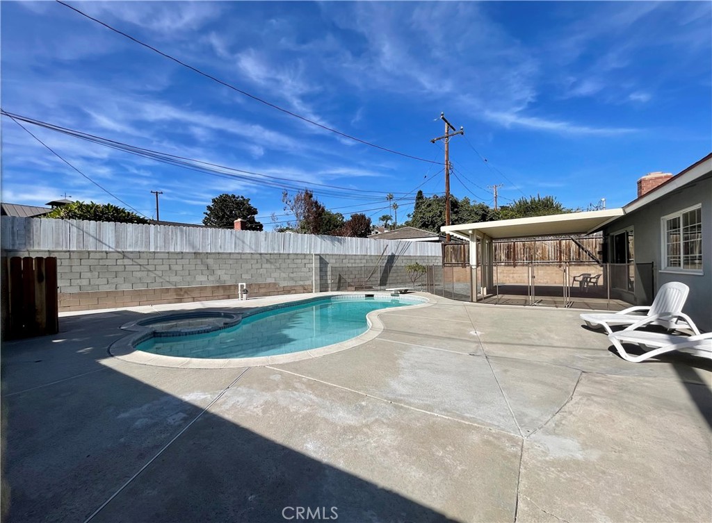 MLS #OC25232084 image #13