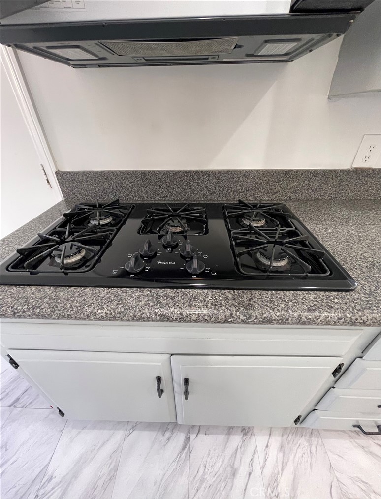 MLS #OC25232084 image #3