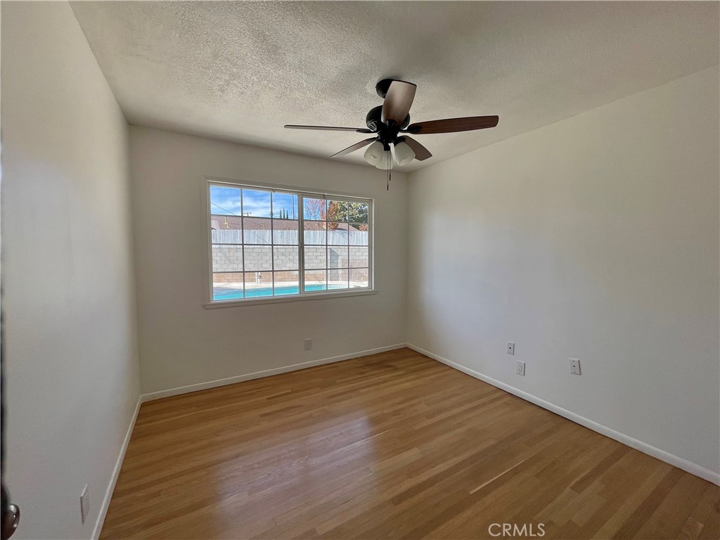 MLS #OC25232084 image #6