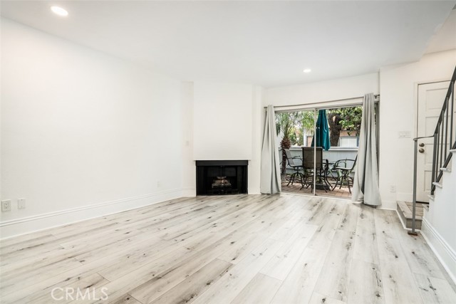 MLS #OC25232179 image #5