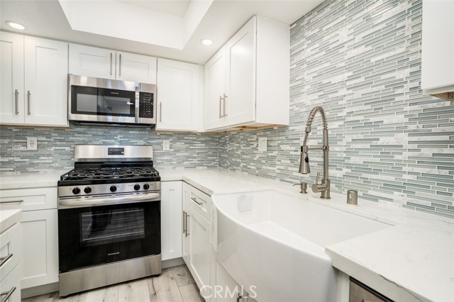 MLS #OC25232179 image #9