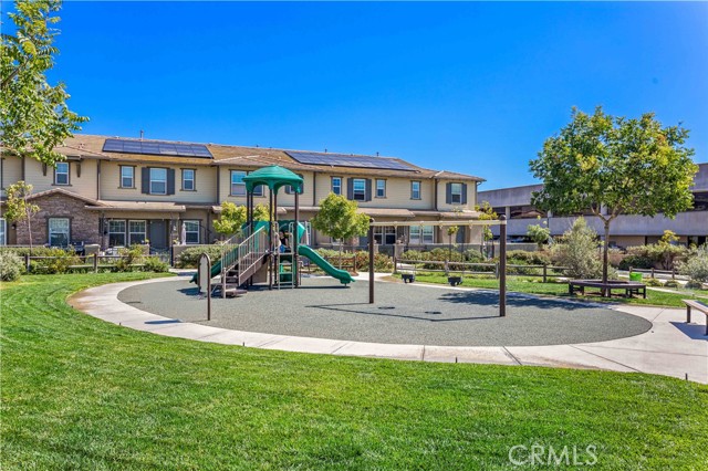 MLS #OC25232201 image #28