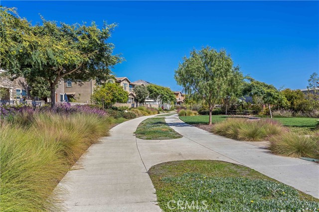 MLS #OC25232201 image #31