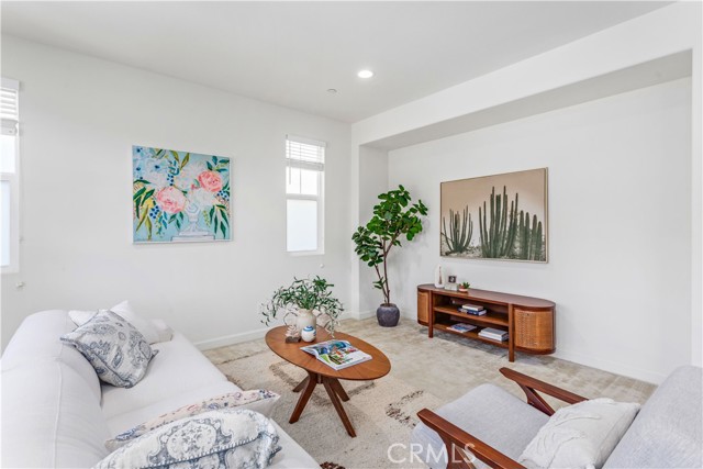 MLS #OC25232201 image #5