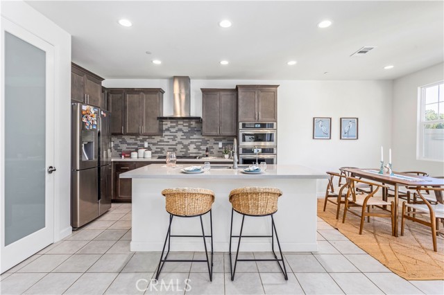 MLS #OC25232201 image #6
