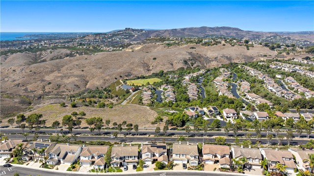 MLS #OC25232328 image #50