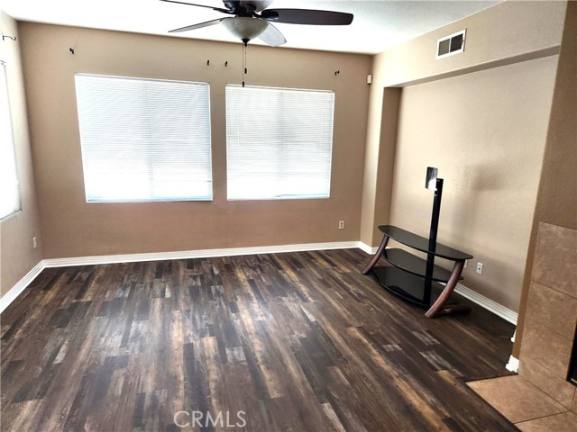 MLS #OC25232353 image #4