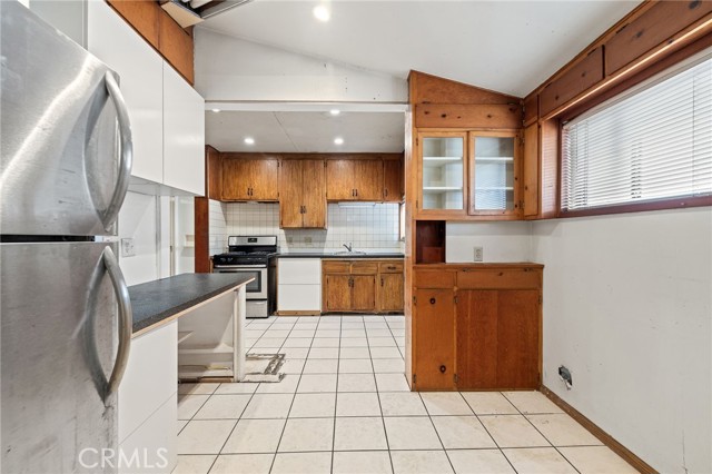 MLS #OC25232356 image #6