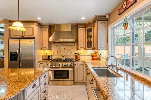 MLS #OC25232357 image #13