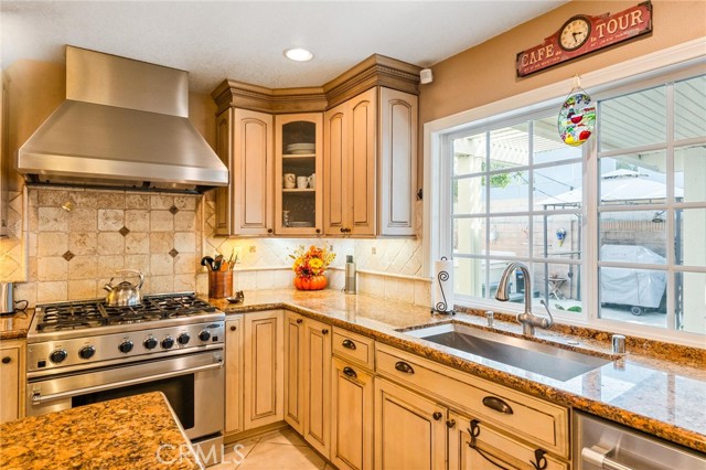 MLS #OC25232357 image #14