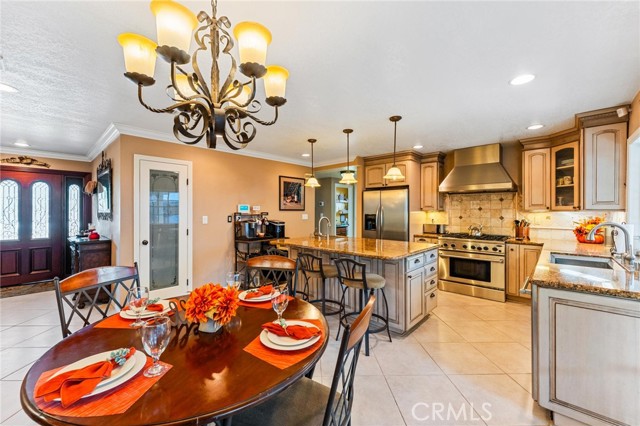 MLS #OC25232357 image #2