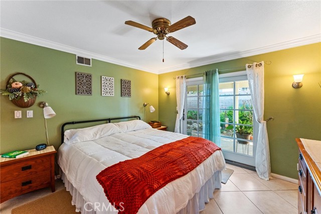 MLS #OC25232357 image #21