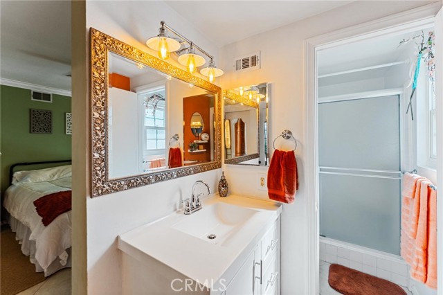 MLS #OC25232357 image #22