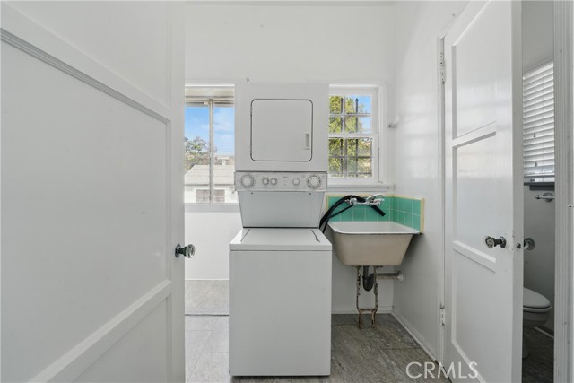 MLS #OC25232390 image #17