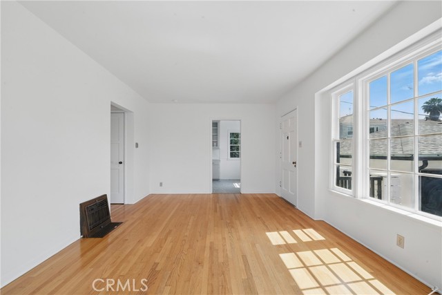 MLS #OC25232390 image #30