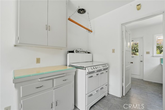 MLS #OC25232390 image #34