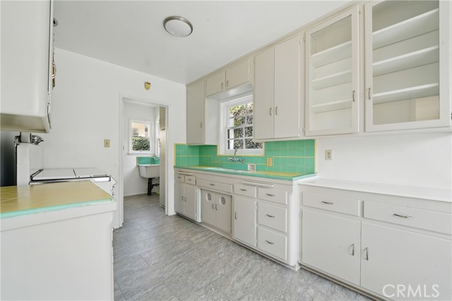 MLS #OC25232390 image #37