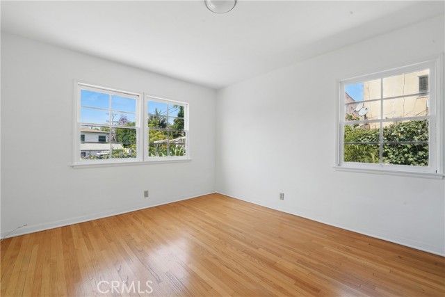 MLS #OC25232390 image #40