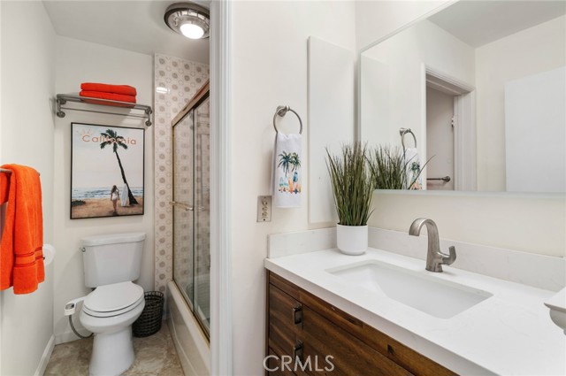 MLS #OC25232421 image #14