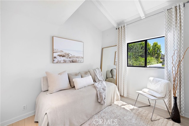 MLS #OC25232441 image #28