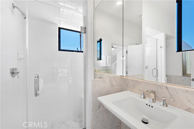 MLS #OC25232441 image #29