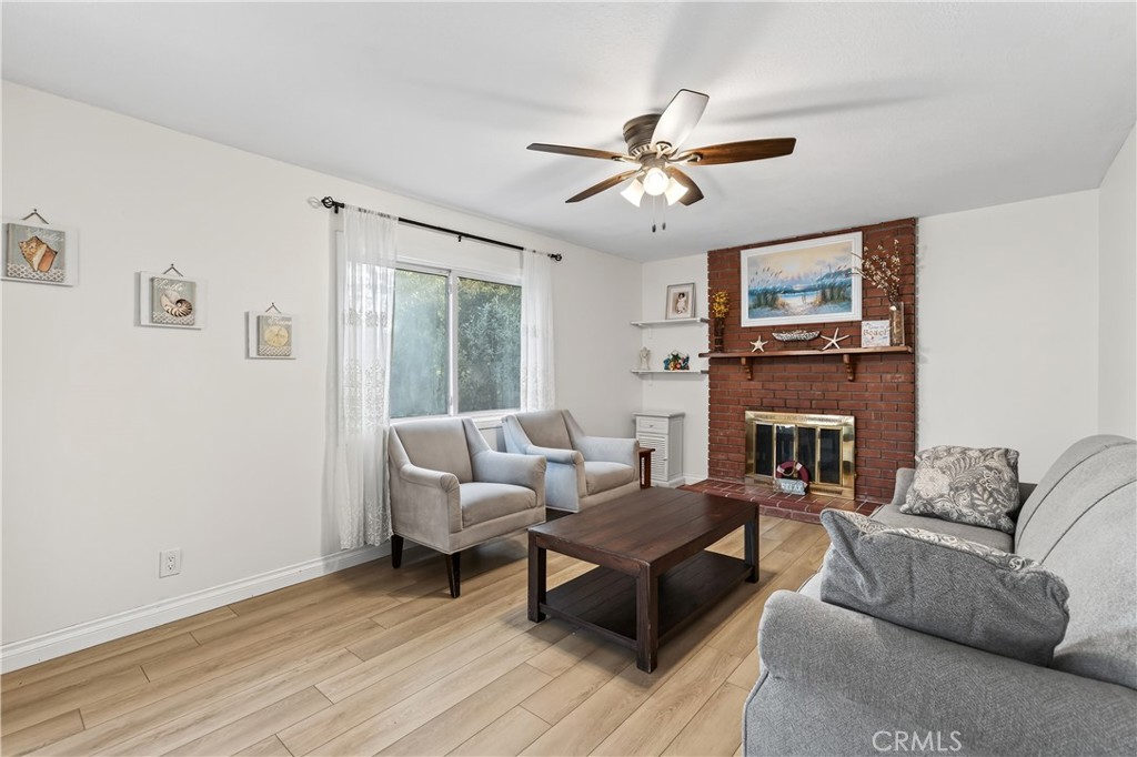 MLS #OC25232443 image #25