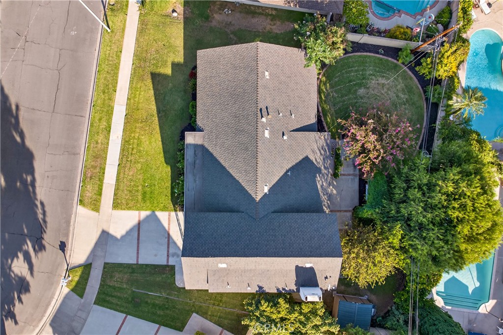 MLS #OC25232443 image #4