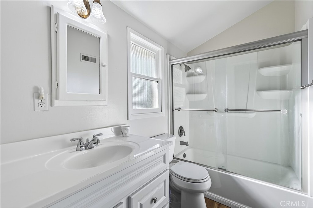 MLS #OC25232443 image #41