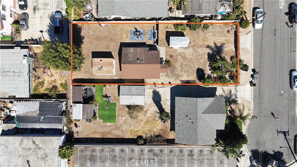 MLS #OC25232456 image #1