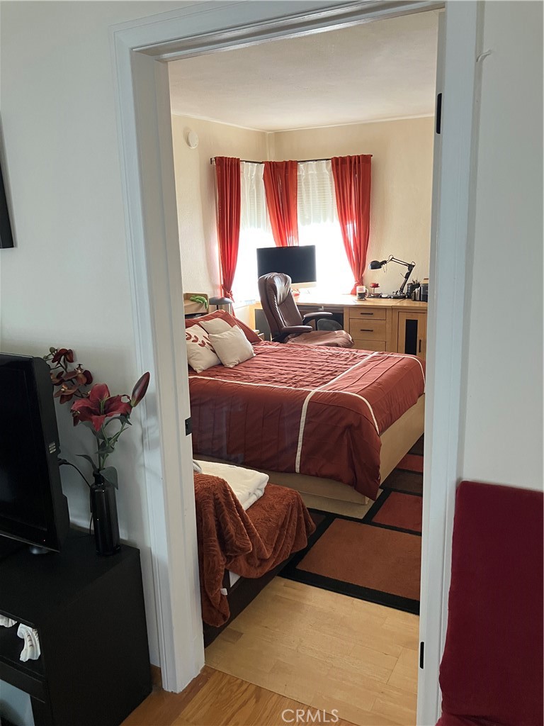 MLS #OC25232456 image #12