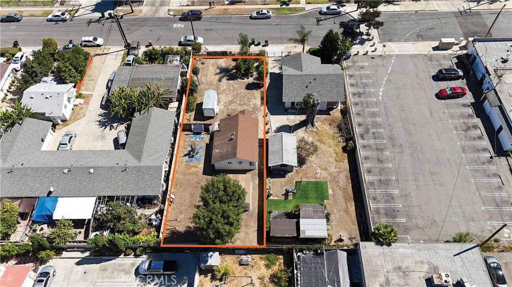 MLS #OC25232456 image #2